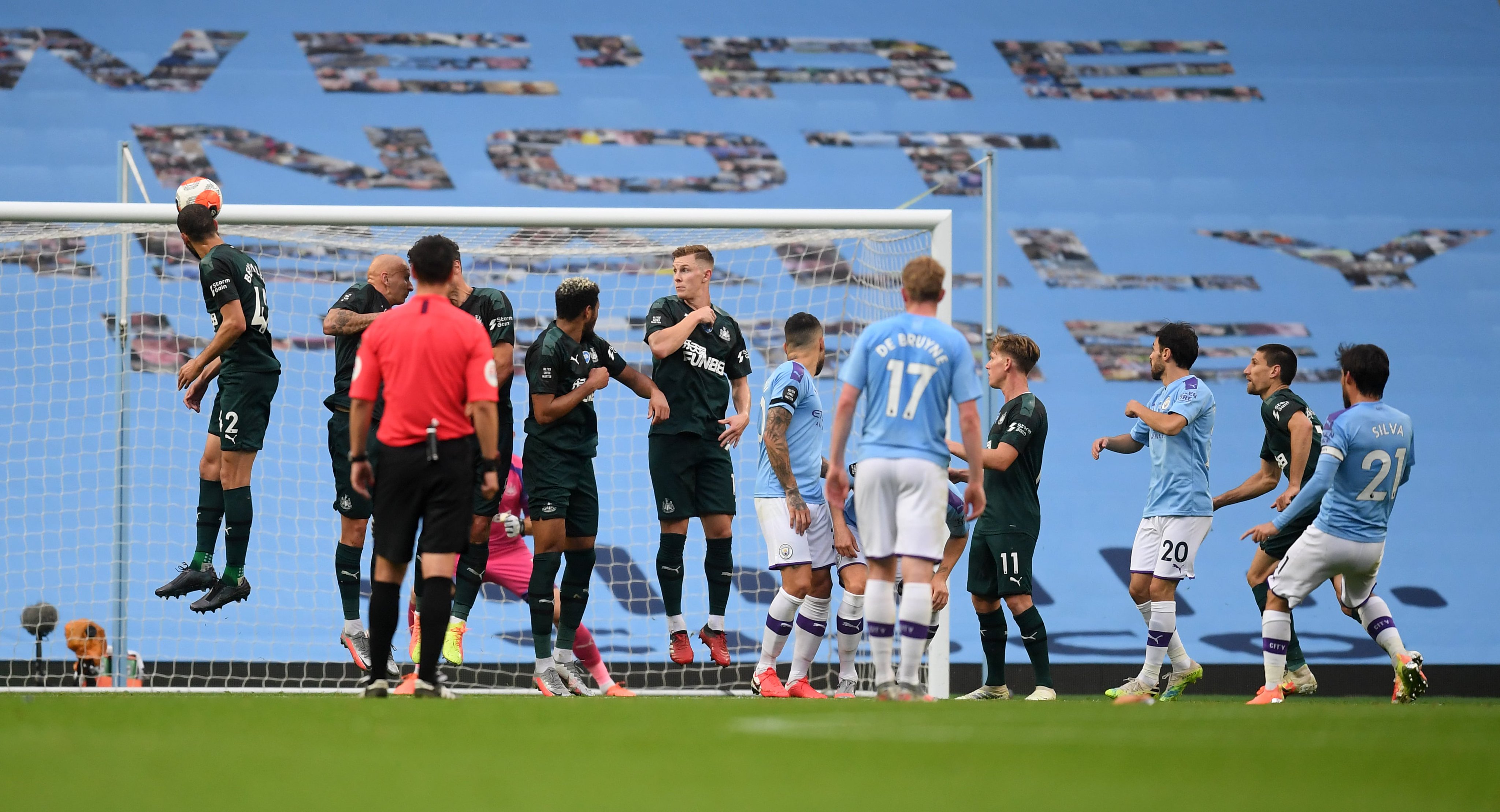 从小将到英格兰赛季最佳，帕尔默社媒转发小时候和现在对比照